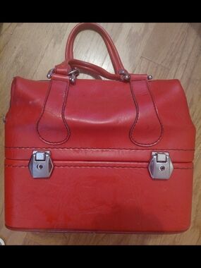 VINTAGE Cosmetics Travel/Train Case/Red Leather Top-Handles 2 Levels
